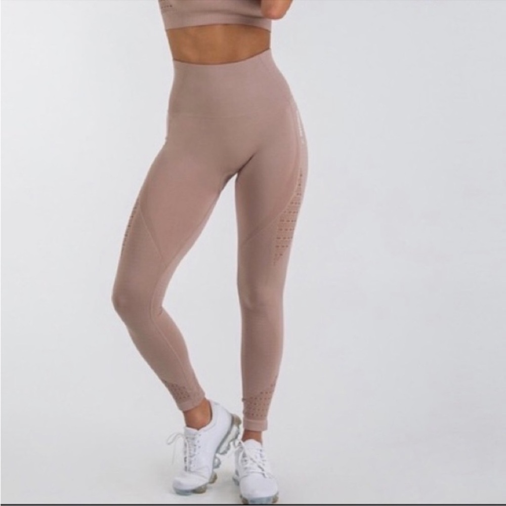 Gym shark High-Waisted Tan Leggings - Picture 1 of 3